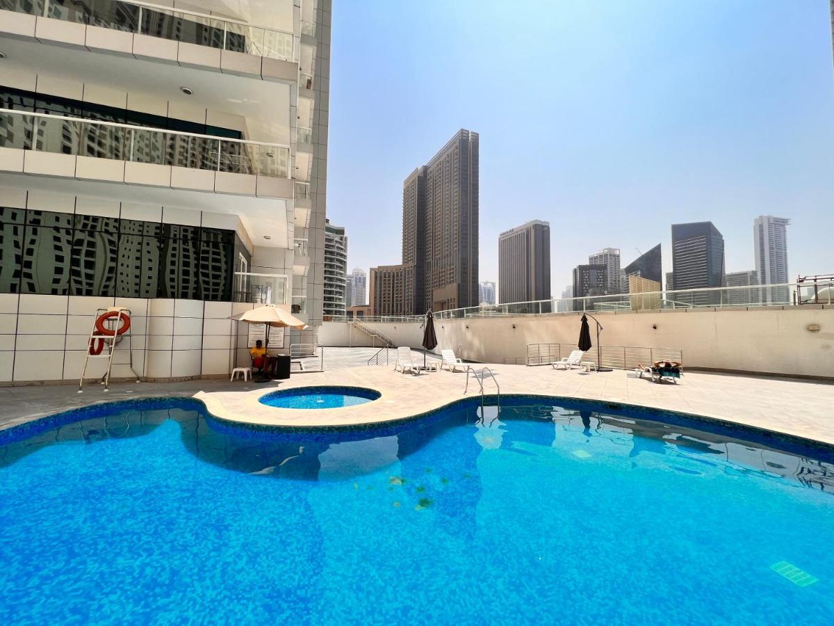 Spacious 1Br With Full Marina View Dubai Eksteriør billede